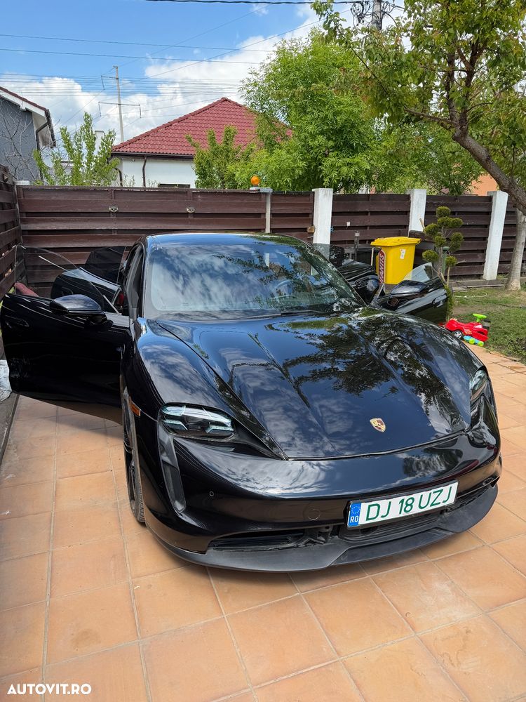 Porsche Taycan 4S - 27