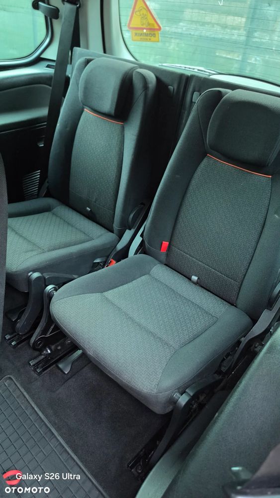 Ford Galaxy - 5