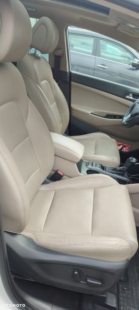 Hyundai Tucson - 8