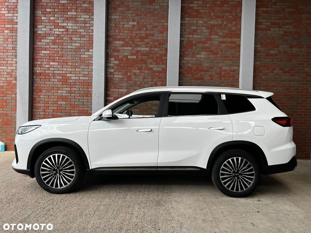 Chery Tiggo 8 1.6 T-GDI Comfort DCT - 3