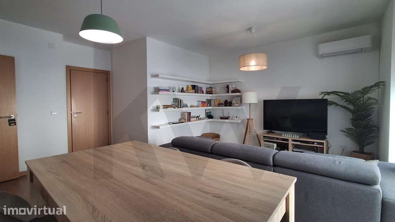Apartamento T3 Renovado | Estacionamento privativo | Centro da vila | - Grande imagem: 4/25