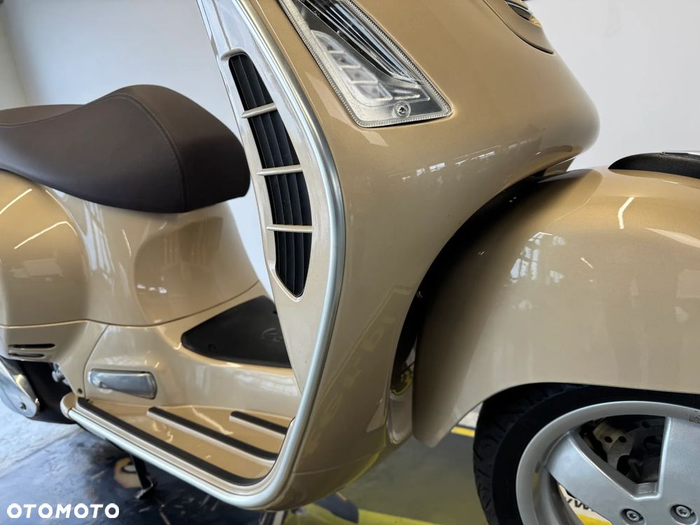 Vespa GTS - 9