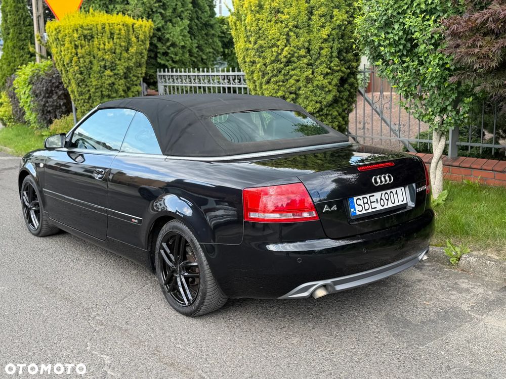 Audi A4 Cabrio 2.0 TDI DPF multitronic - 10