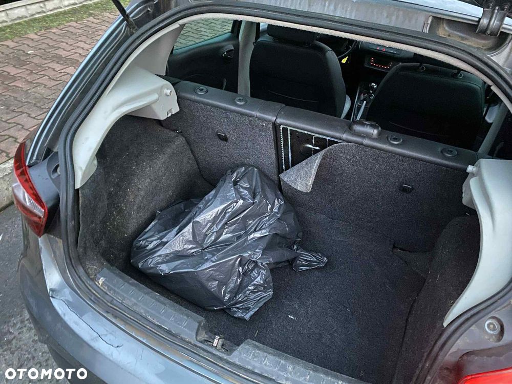 Seat Ibiza 1.2 TSI CONNECT - 25