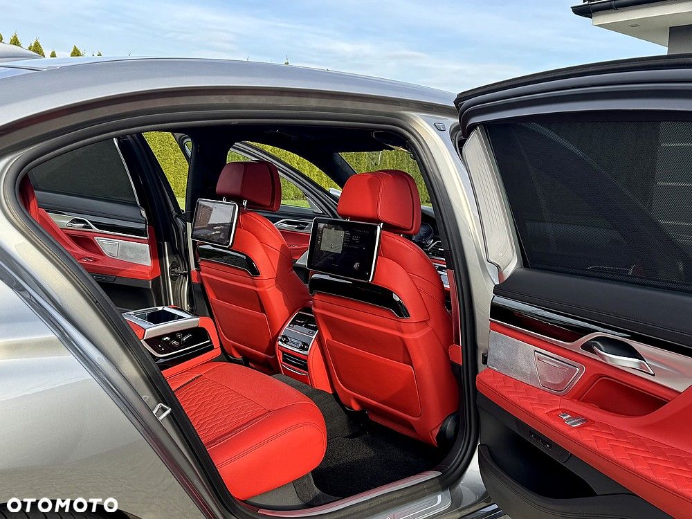 BMW Seria 7 750Ld xDrive sport - 17