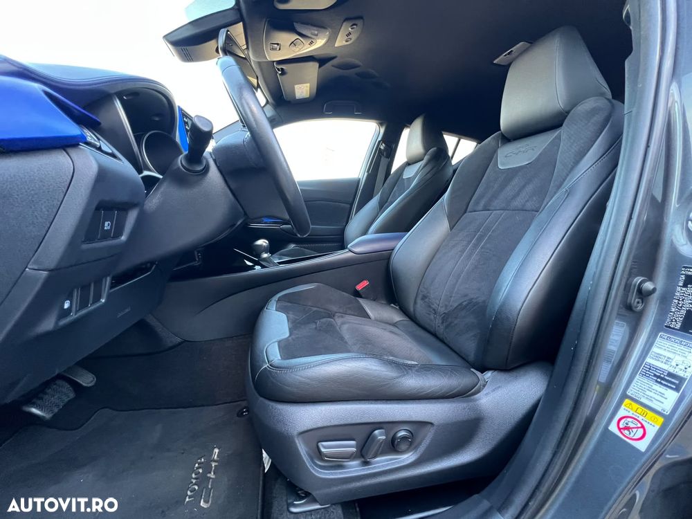 Toyota C-HR 2.0 HSD 184 CP 4x2 CVT Style - 13