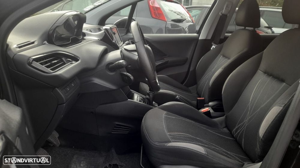 Peugeot 208 1.4 HDi Active - 9