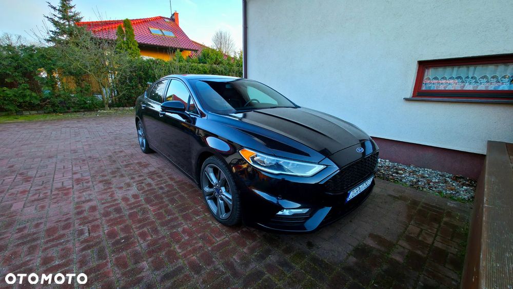 Ford Fusion - 1