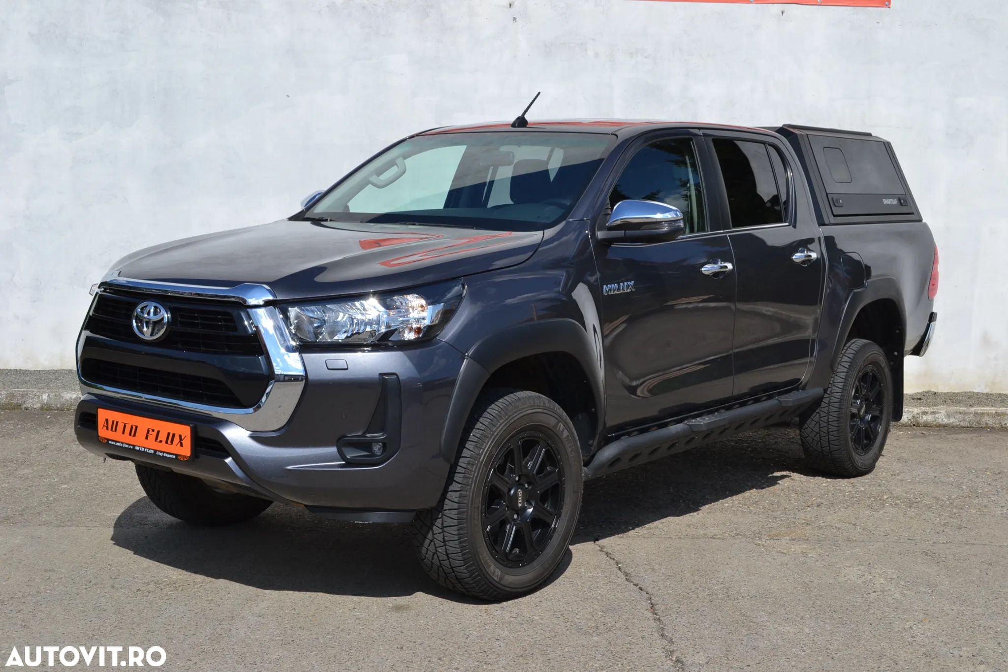 Toyota Hilux Double Cab 2.8D4D Comfort - 1