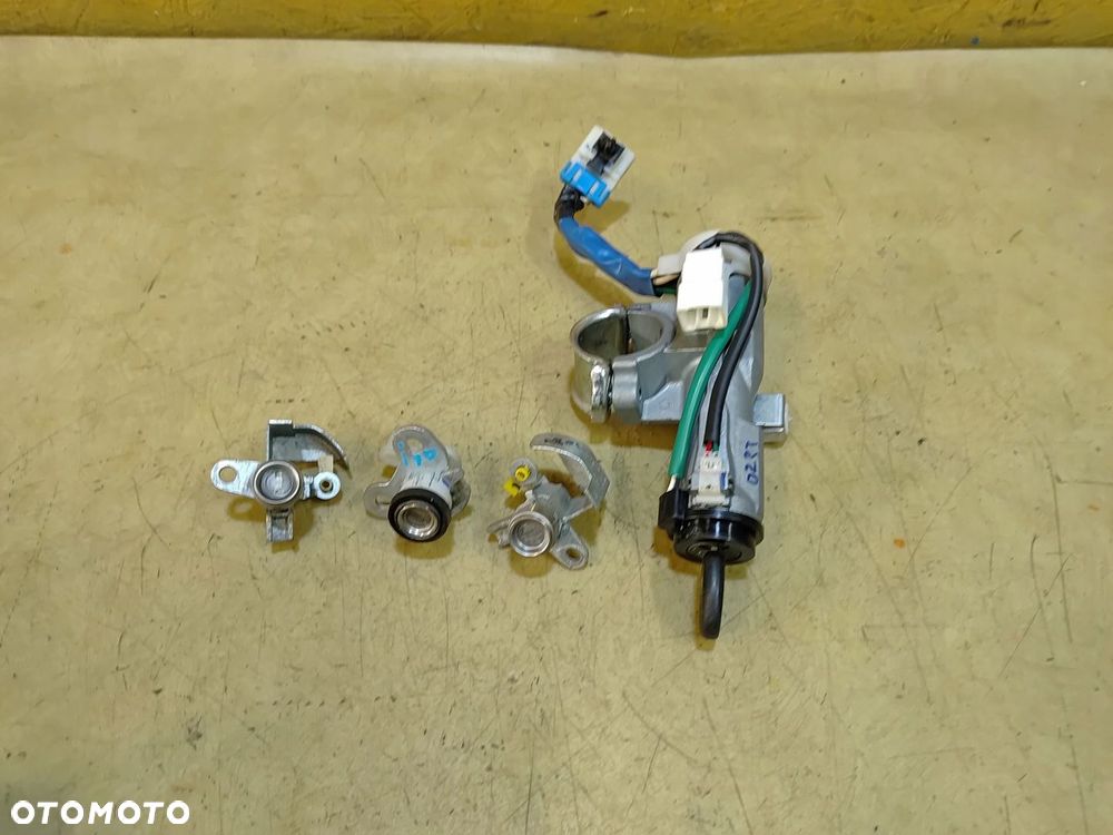 HYUNDAI I10 I STACYJKA KLUCZYK WKŁADKA 07-13 - 2