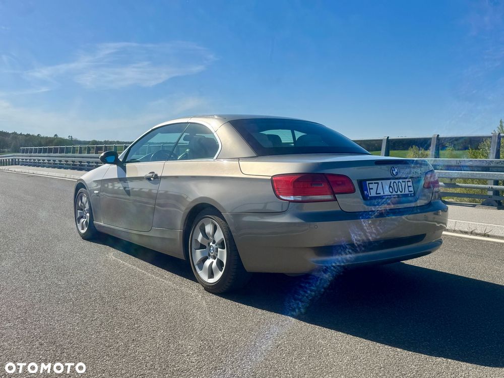 BMW Seria 3 320i - 7