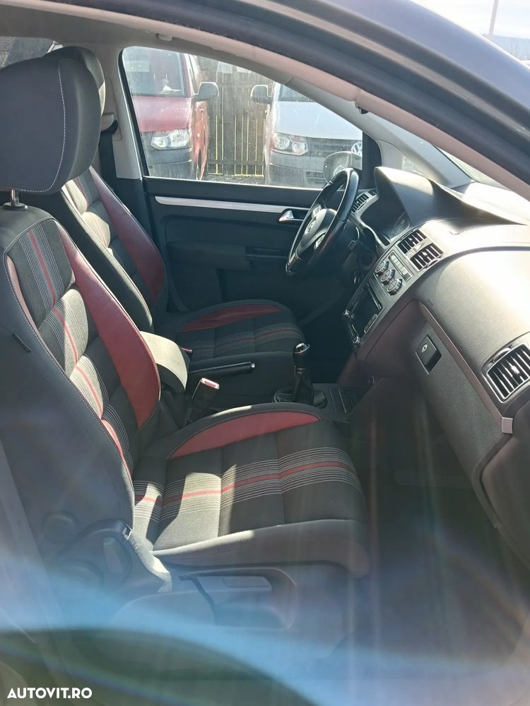 Volkswagen Touran 1.6 TDI DPF MATCH - 8