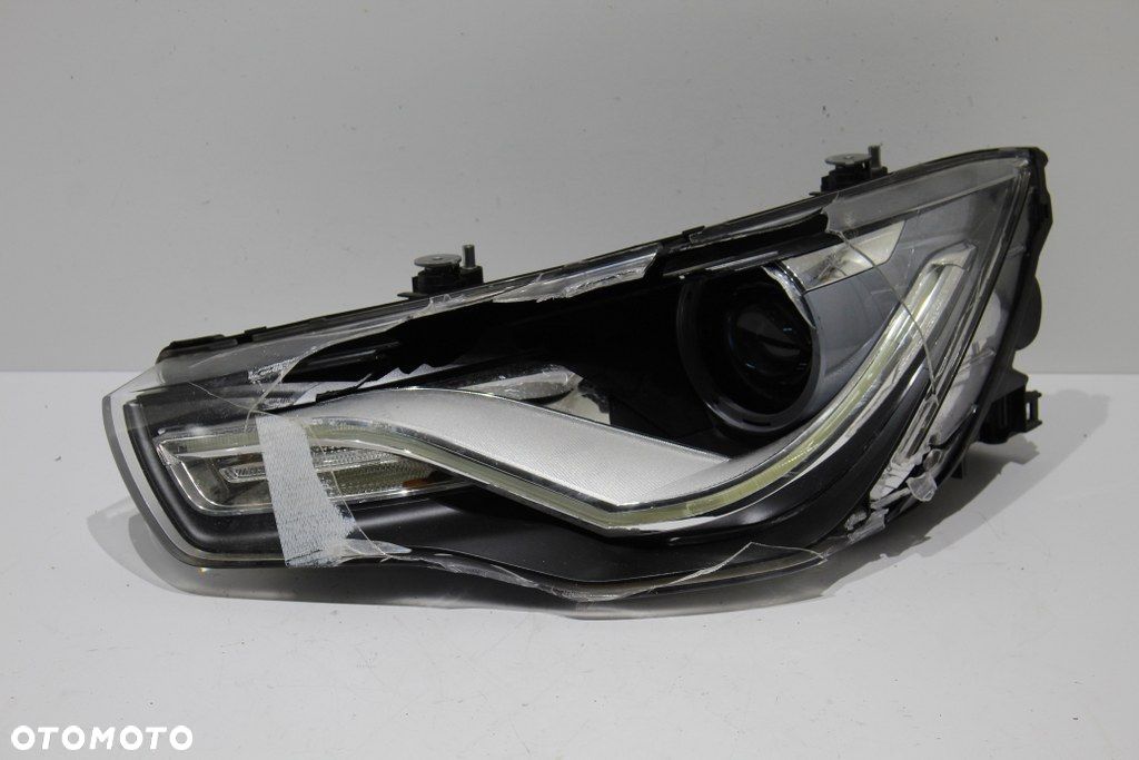 Audi A1 8X0 Xenon Lampa Przód Przednia Lewa Uszkodzona - 1