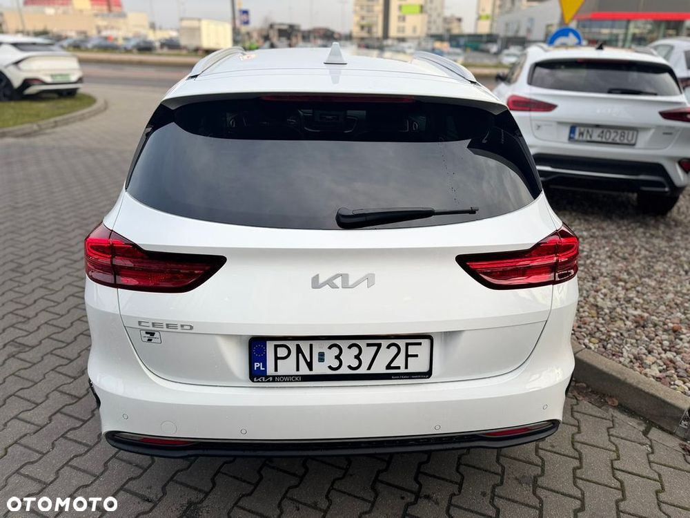 Kia Ceed - 4