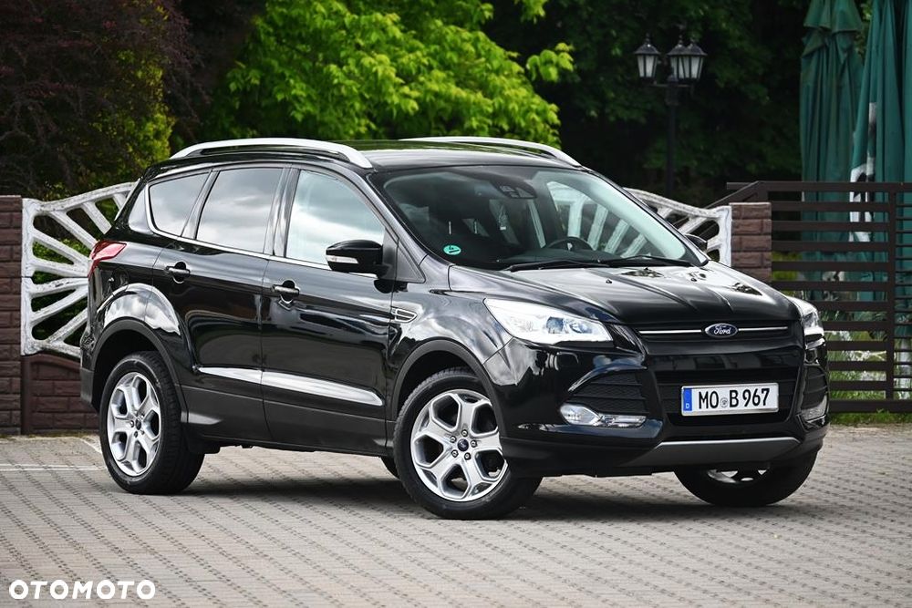 Ford Kuga 1.5 EcoBoost 2x4 Titanium - 6