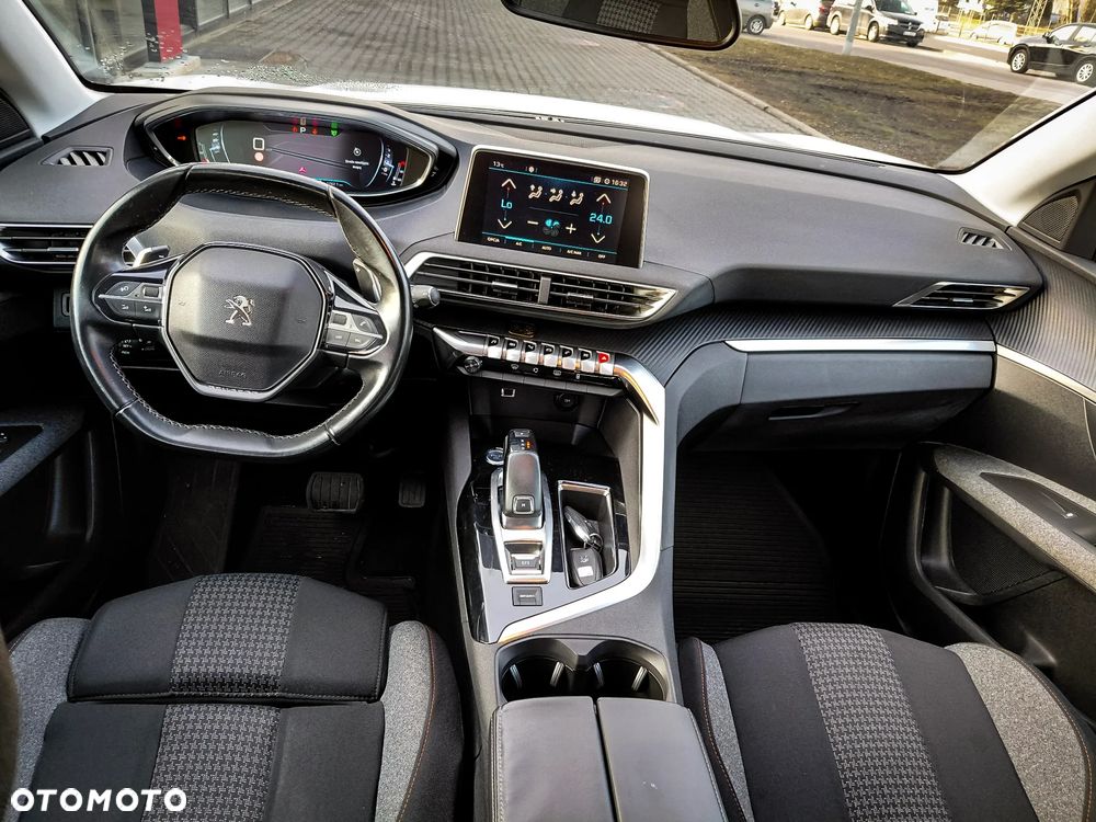 Peugeot 3008 1.2 PureTech Allure S&S EAT6 - 15
