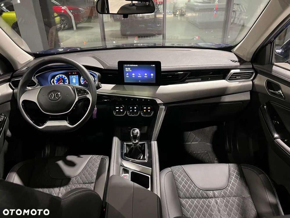 BAIC 3 1.5T Luxury - 31