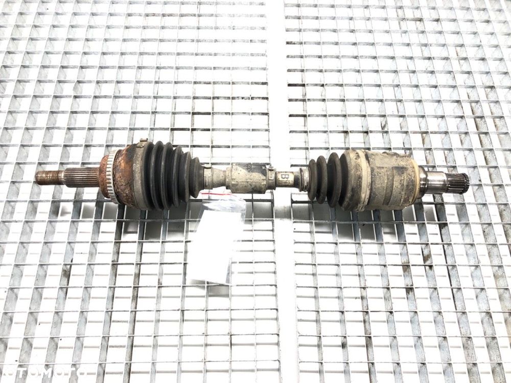 PÓŁOŚ LEWY PRZÓD - 88.00 PLN - TOYOTA COROLLA Verso (ZER_, ZZE12_, R1_) 2004 - 2009 2.2 D-4D - 1