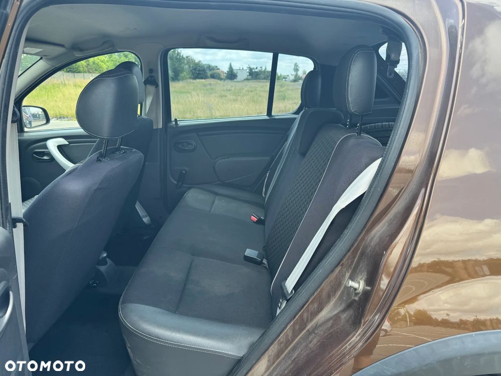 Dacia Sandero 1.6 MPI Stepway - 6