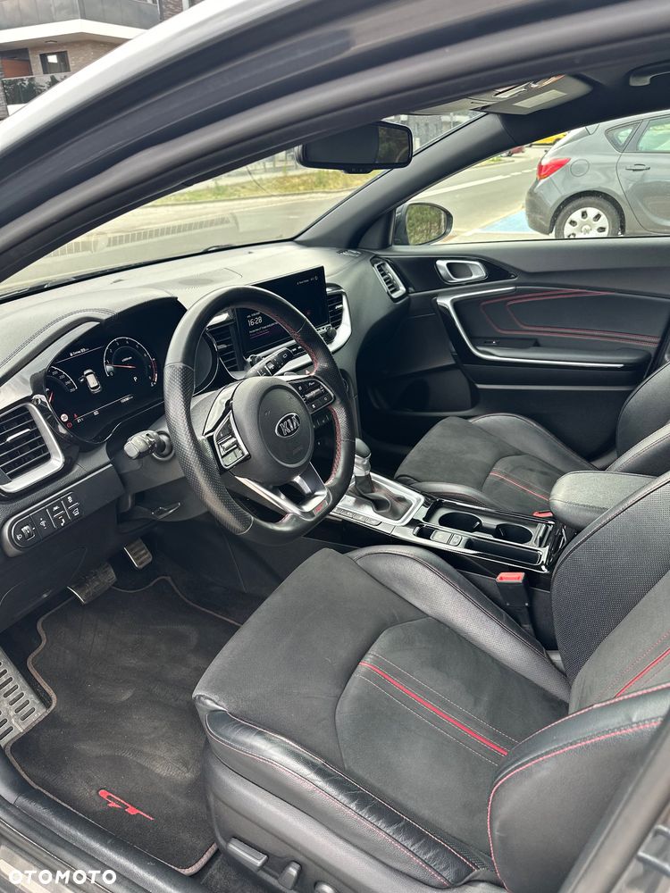 Kia ProCeed - 5