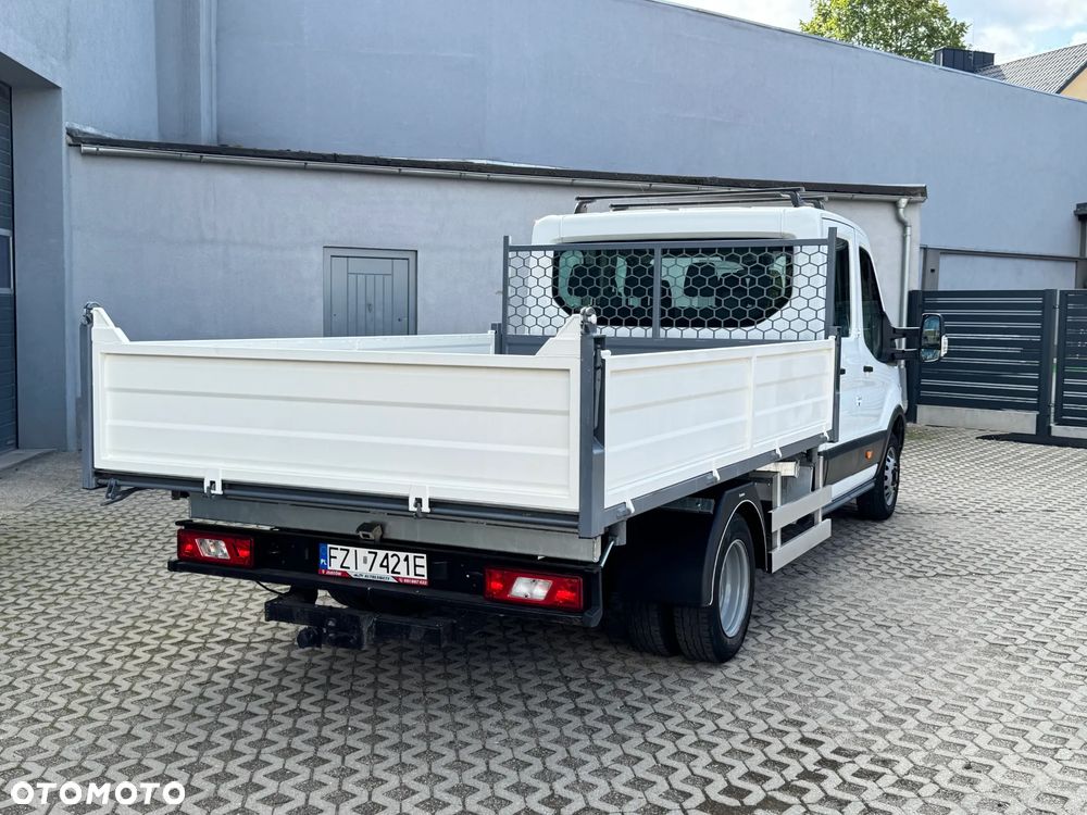 Ford Transit - 12