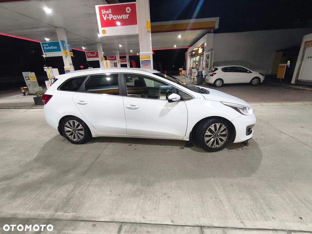 Kia Ceed 1.6 GDI L Business Line - 8