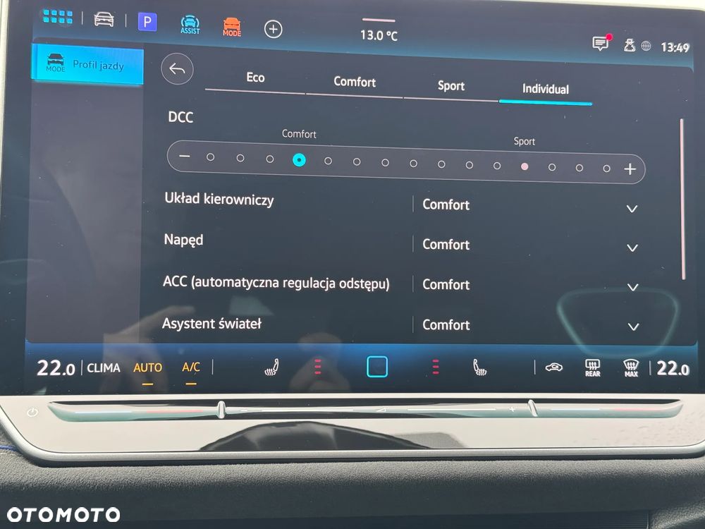 Volkswagen Passat Variant 2.0 TDI SCR DSG R-Line - 34
