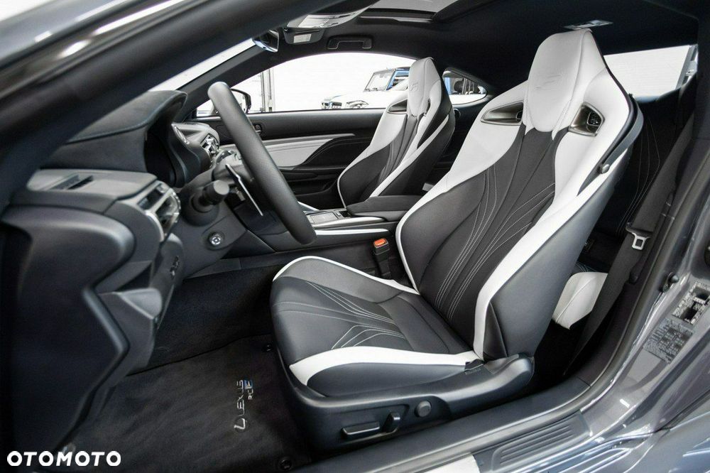 Lexus RC - 24