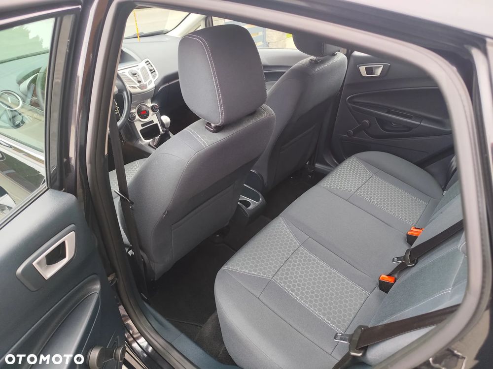 Ford Fiesta 1.25 Titanium EU5 - 14