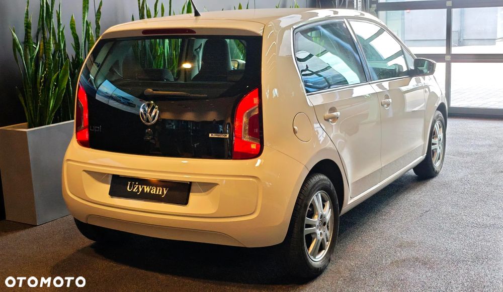 Volkswagen up! BlueMotion Technology move - 7