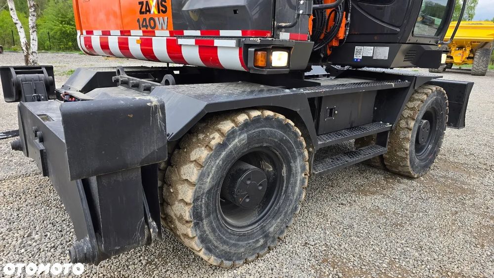 Hitachi Zx140w - 4