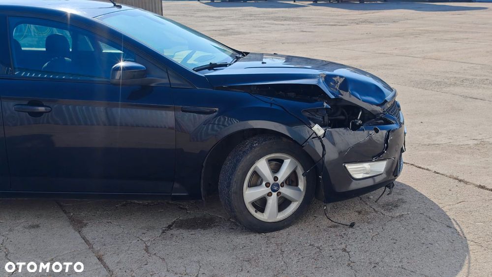 Ford Mondeo 2.3 Trend - 11