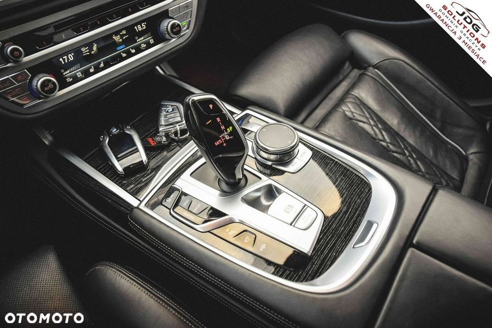 BMW Seria 7 750Ld xDrive - 23