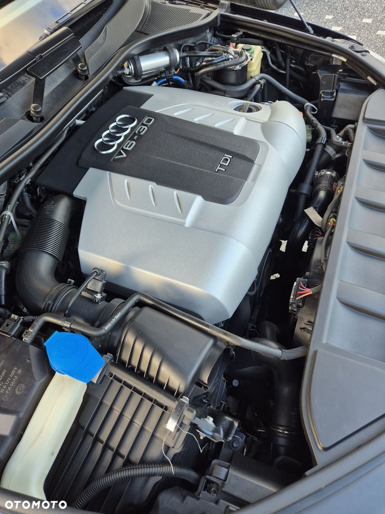 Audi Q7 2011 photo 4
