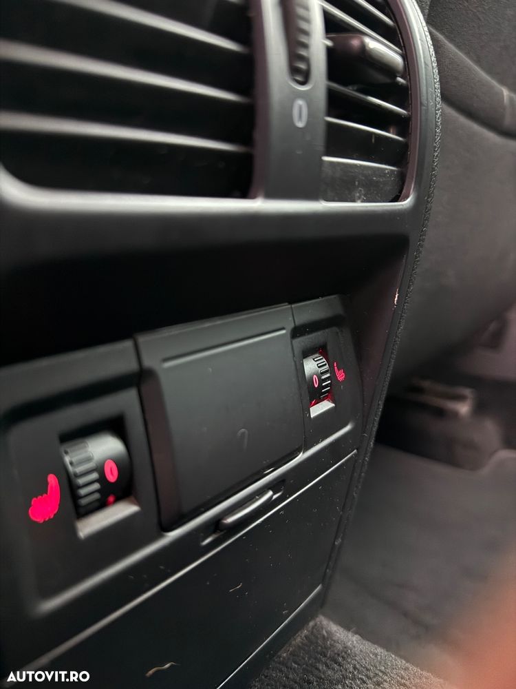 Volkswagen Passat - 11