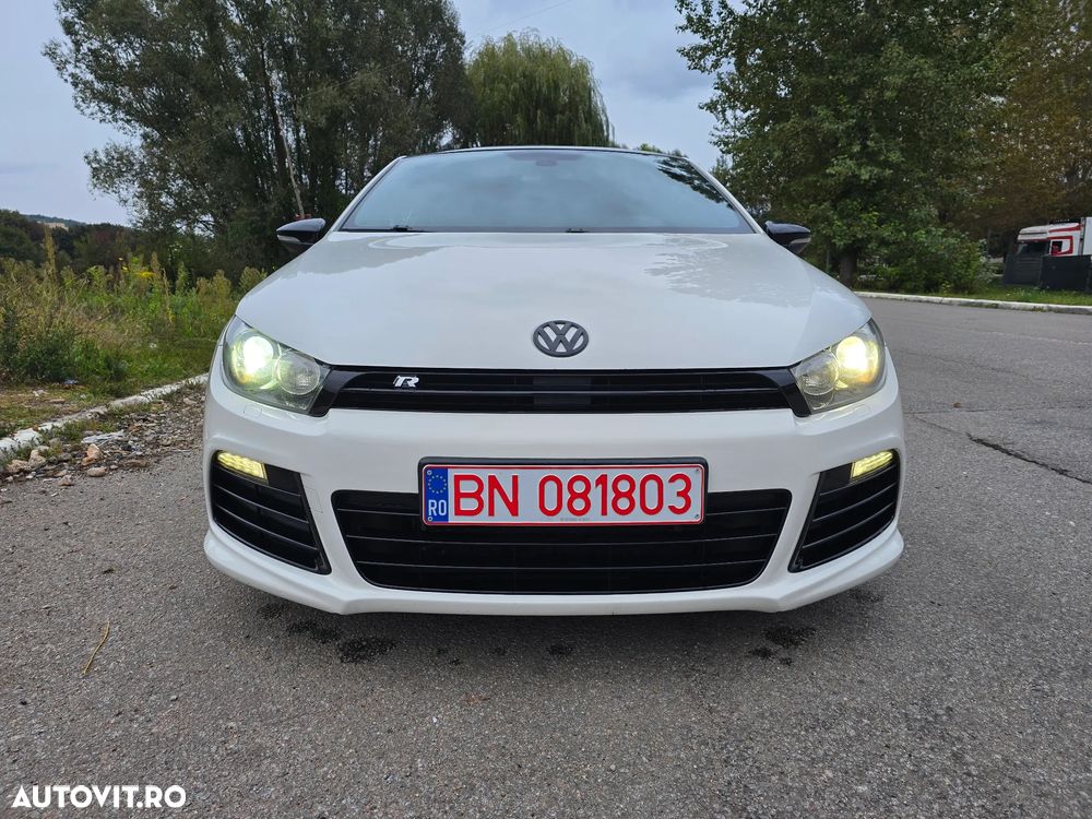 Volkswagen Scirocco R 2.0 TSI DSG - 5