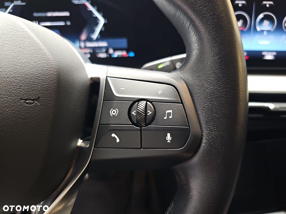 BMW Seria 2 218i - 14