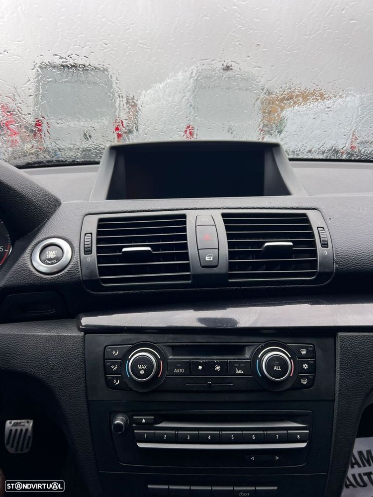 BMW 118 d Line Sport - 28