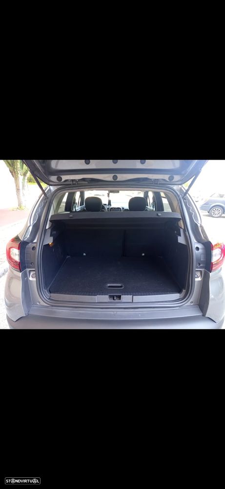 Renault Captur 1.5 dCi Exclusive - 24