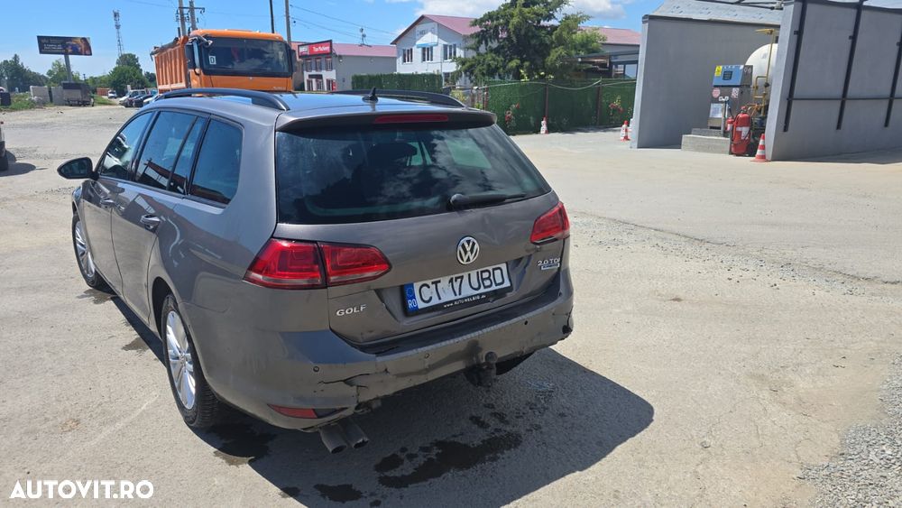 Volkswagen Golf 2.0 TDI 4Motion - 8