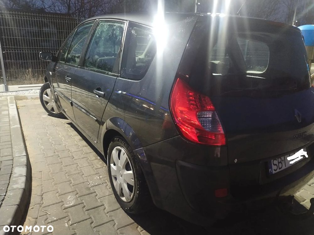 Renault Grand Scenic - 4