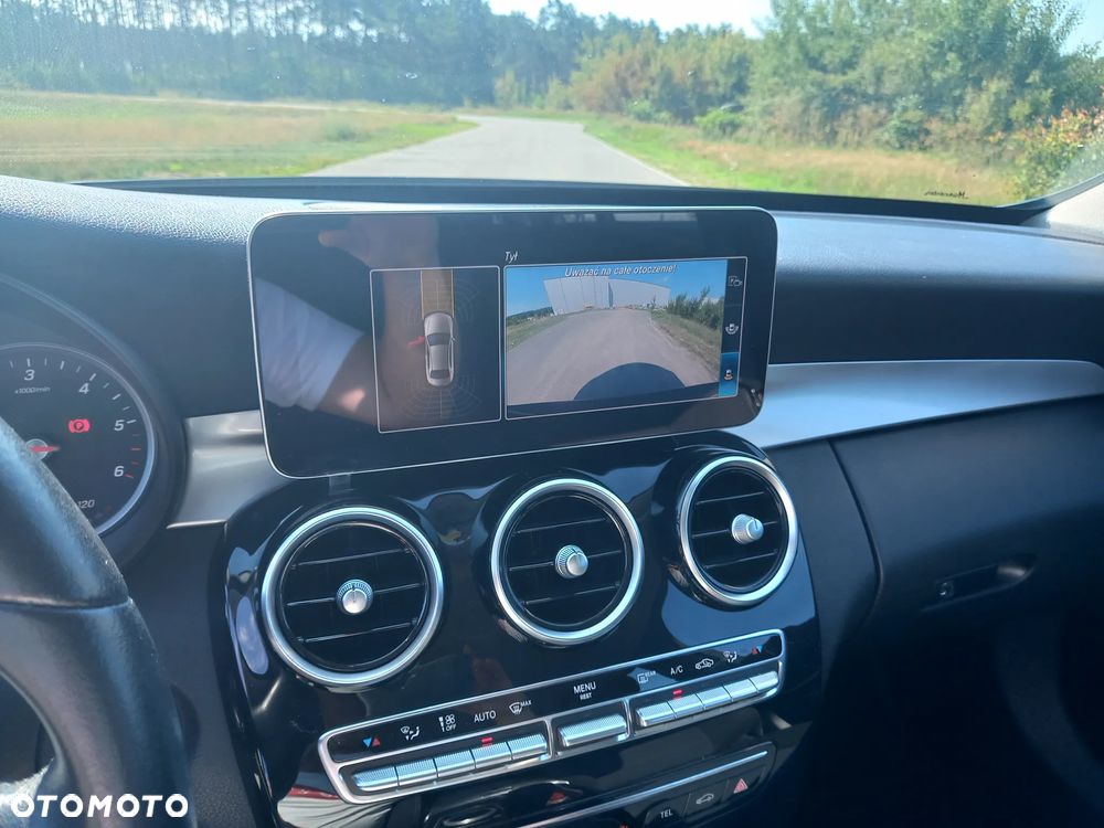 Mercedes-Benz Klasa C - 32