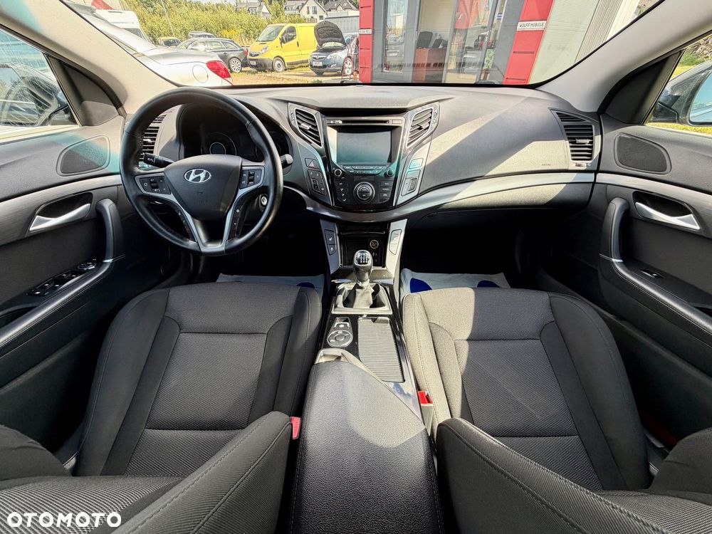 Hyundai i40 Kombi 1.7 CRDi Premium - 10