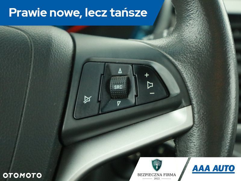 Chevrolet Cruze - 12