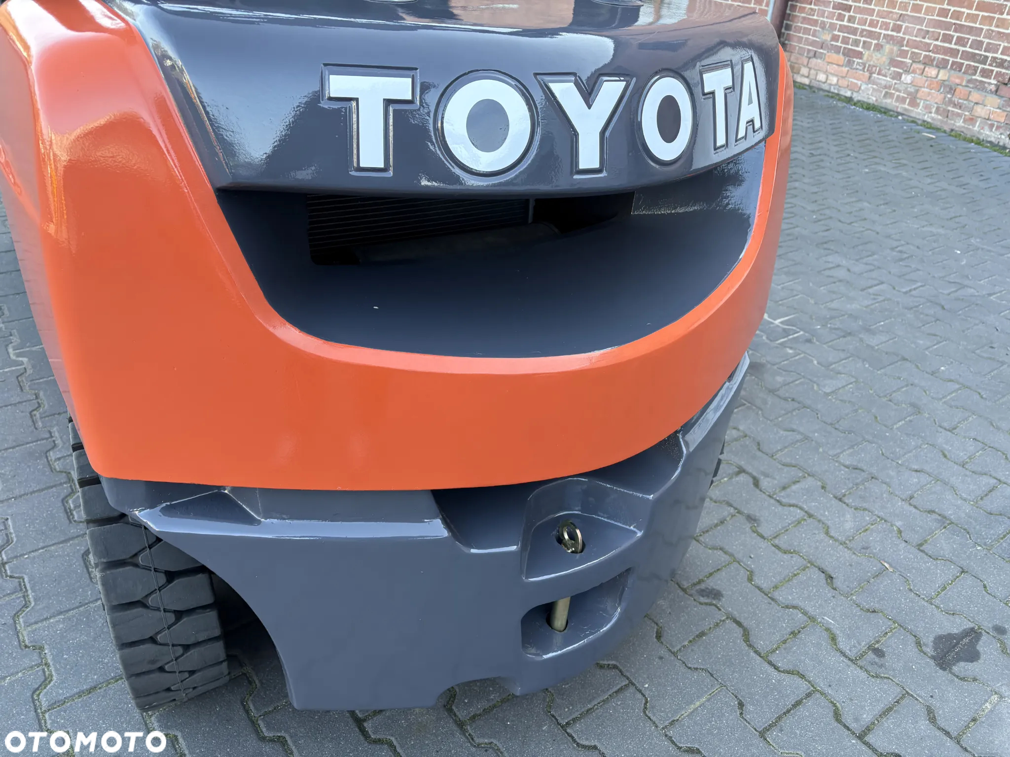 Toyota 02-8FDF25 - 19