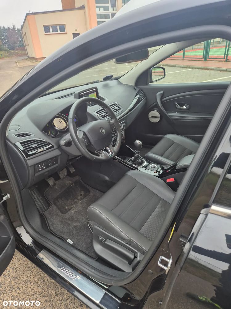 Renault Megane ENERGY TCe 130 BOSE EDITION - 6