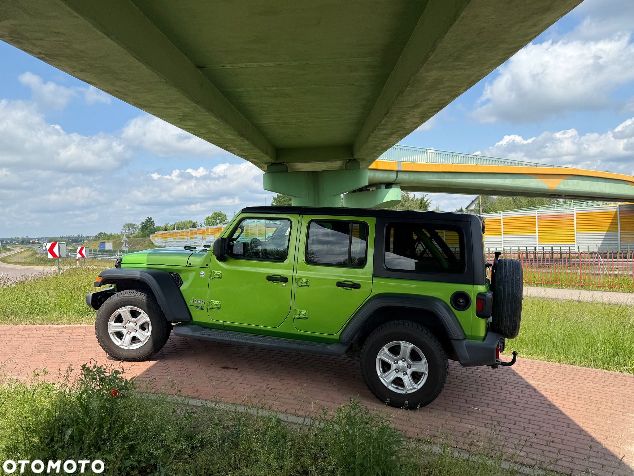 Jeep Wrangler - 4