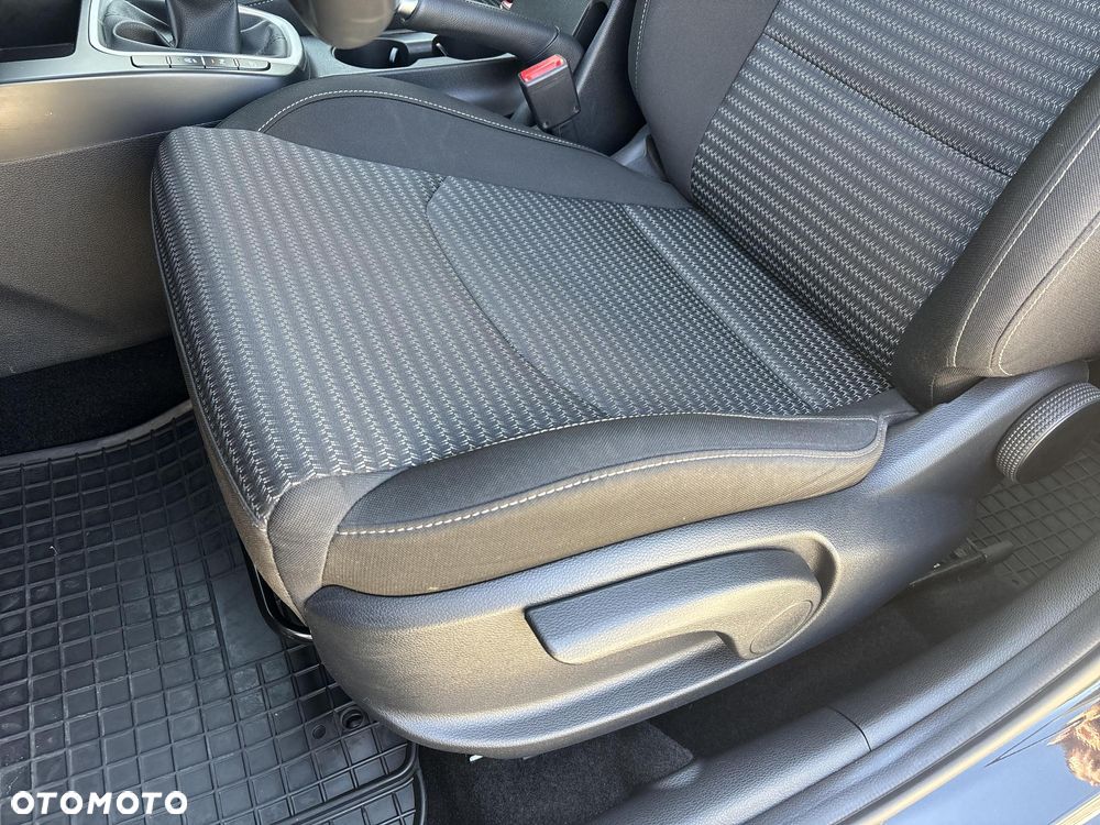 Kia Ceed 1.5 T-GDI M - 12