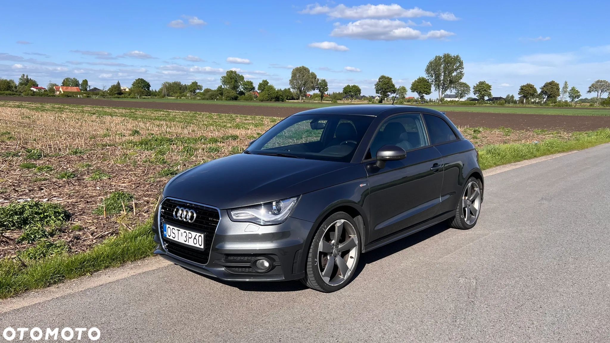 Audi A1 2.0 TDI S line Sportpaket - 1