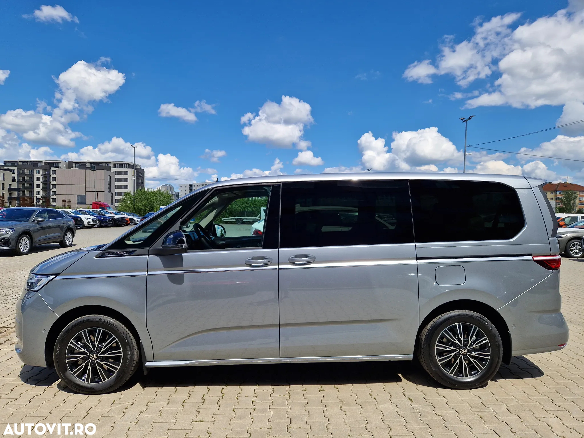 Volkswagen Multivan 2.0 TDI DSG 110KW Style - 2